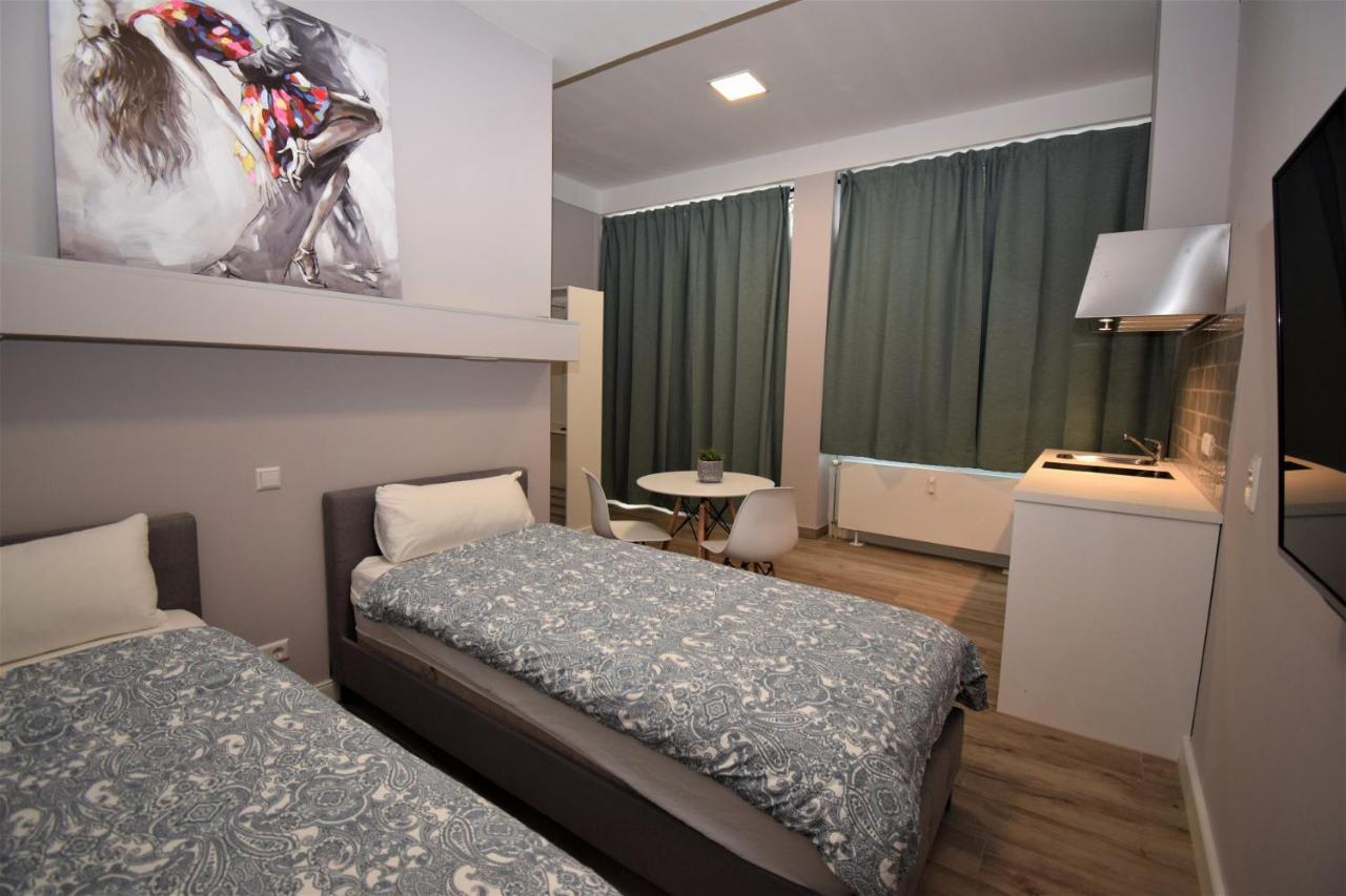 Connie'S Apartments Heidelberg Bagian luar foto